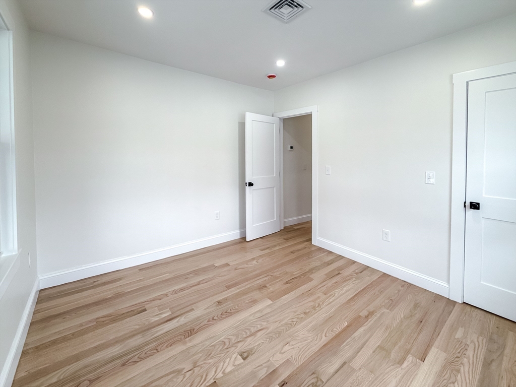 23 Murray Hill Road Medford, MA 02155 - Photo 13 of 16