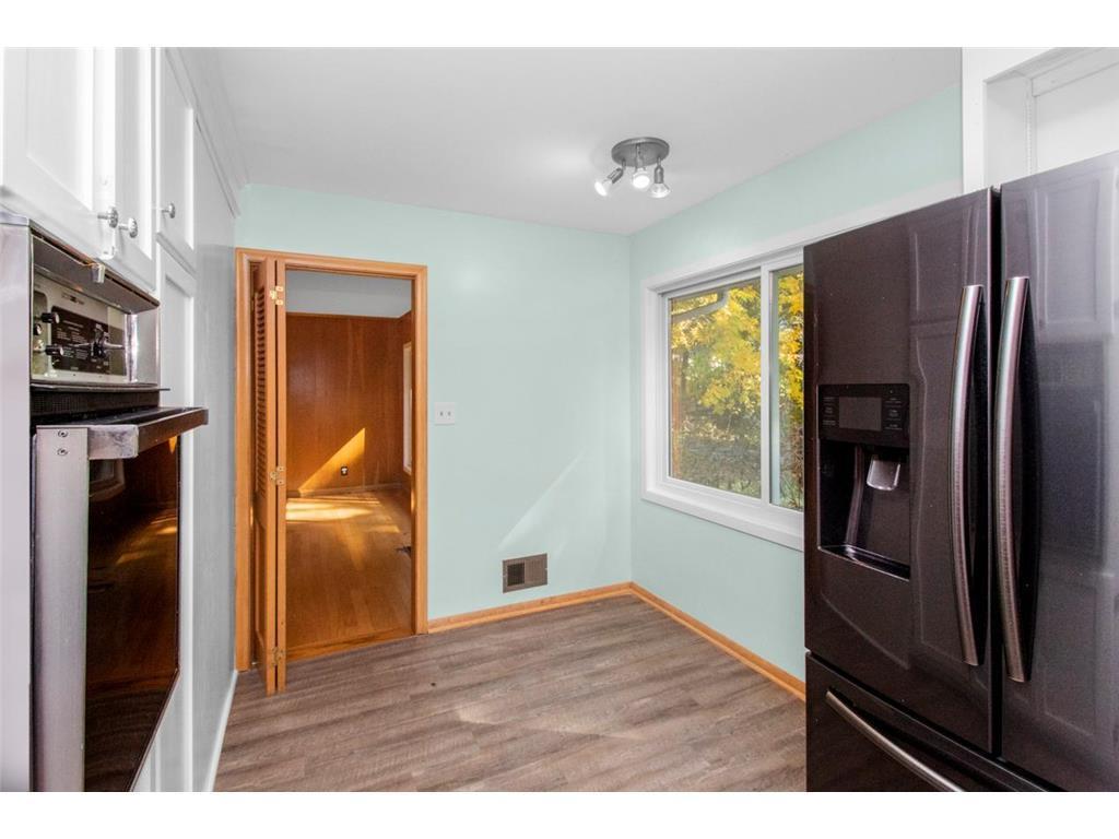 560 Spring Street Mendota Heights, MN 55118 - Photo 18 of 30 Gallery Image 18