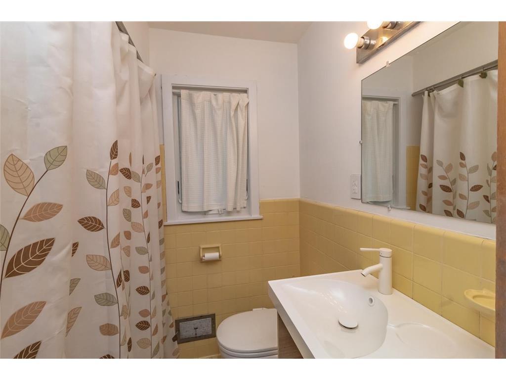 560 Spring Street Mendota Heights, MN 55118 - Photo 21 of 30 Gallery Image 21