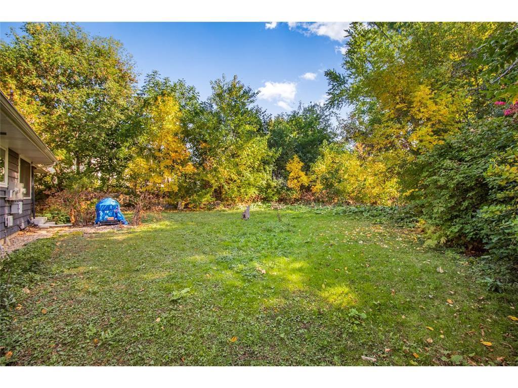560 Spring Street Mendota Heights, MN 55118 - Photo 27 of 30 Gallery Image 27
