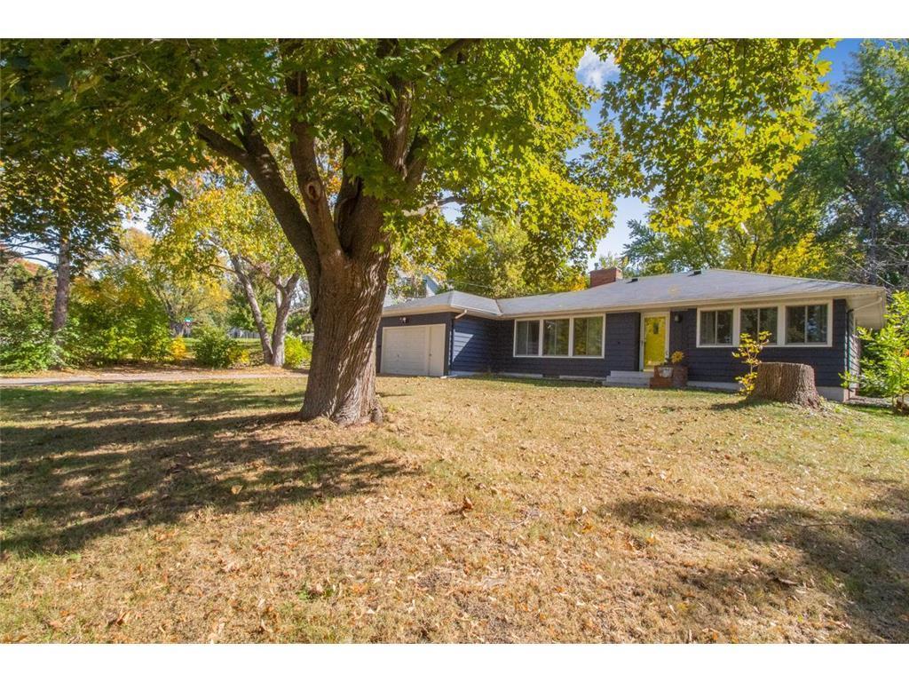 560 Spring Street Mendota Heights, MN 55118 - Photo 28 of 30 Gallery Image 28