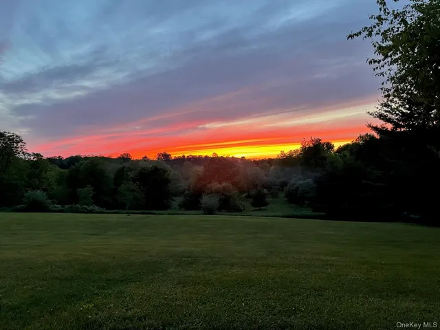 $600,000 | 50 Cunningham Lane, Poughquag, NY 12570