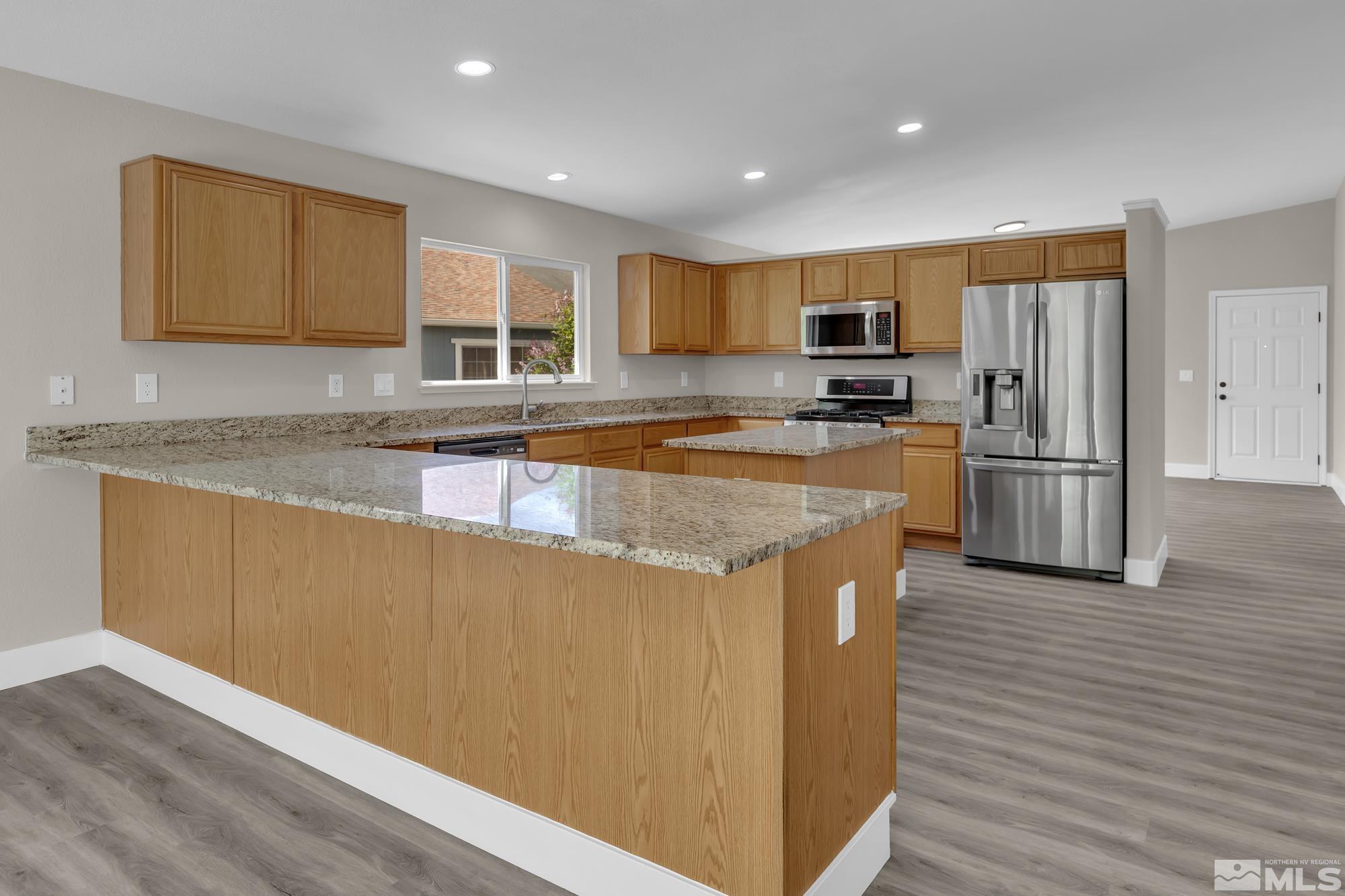 18312 Beechwood Court Reno, NV 89508 - Photo 11 of 40 Photo 11