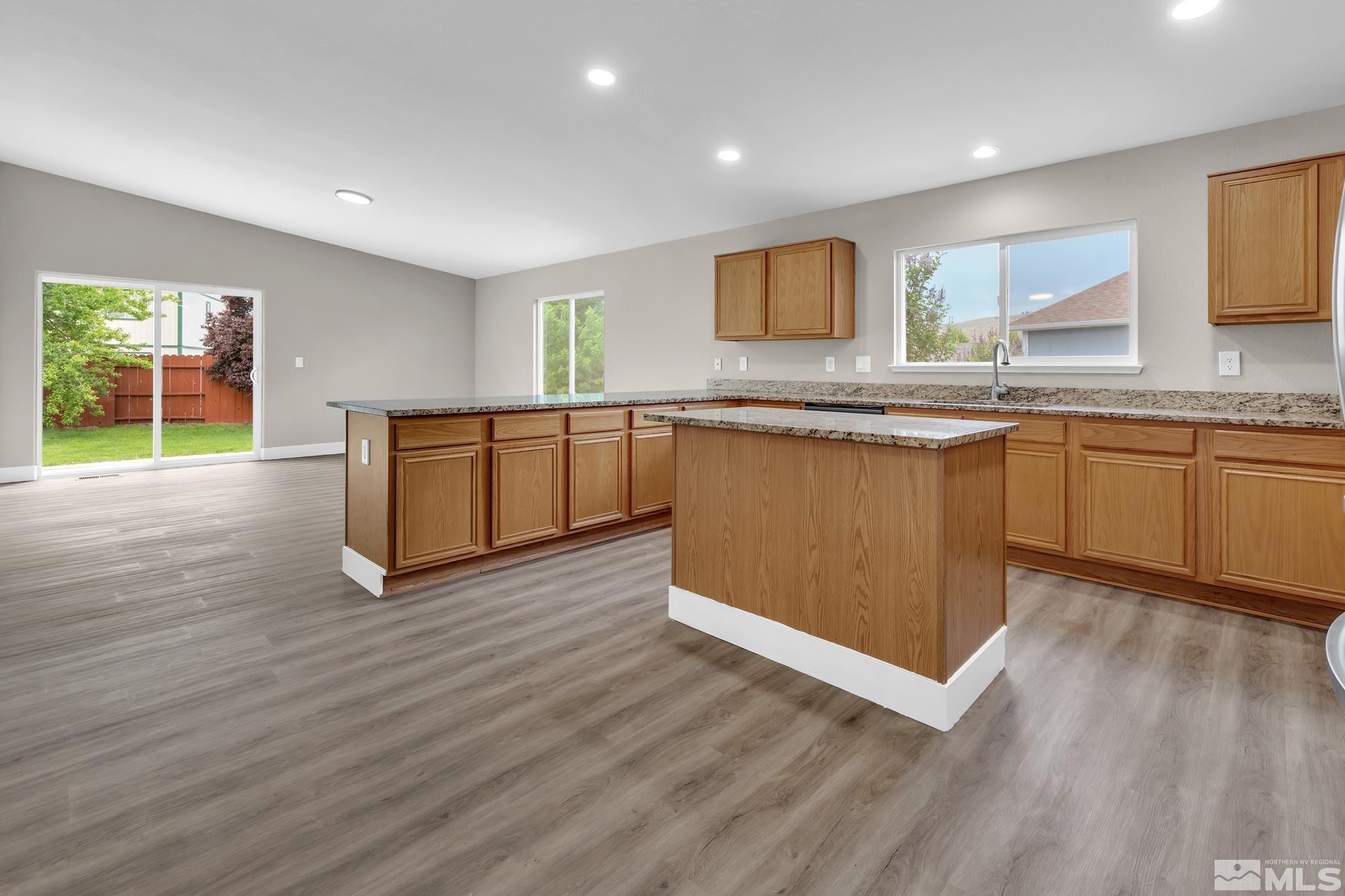 18312 Beechwood Court Reno, NV 89508 - Photo 6 of 40 Photo 6