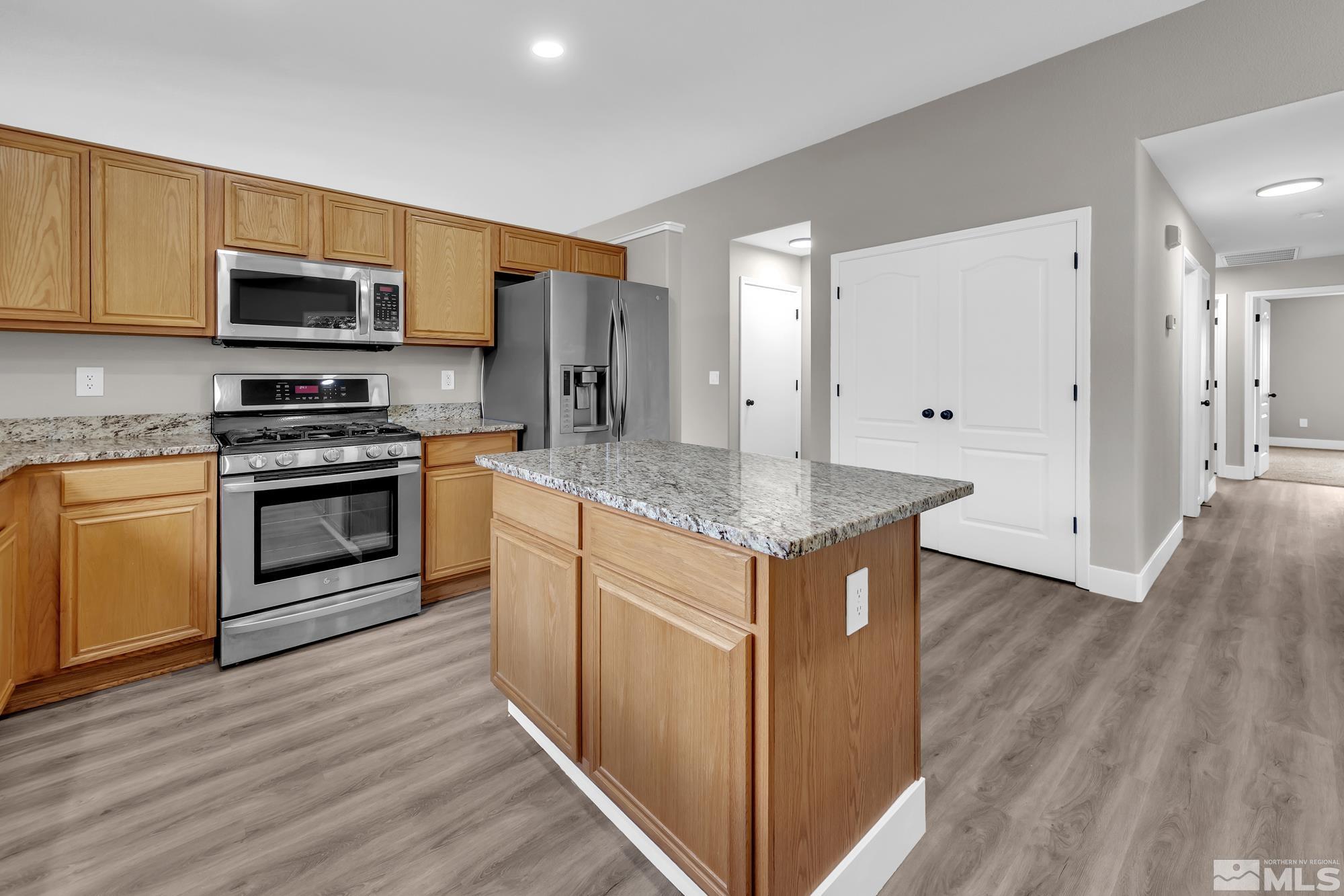 18312 Beechwood Court Reno, NV 89508 - Photo 9 of 40 Photo 9