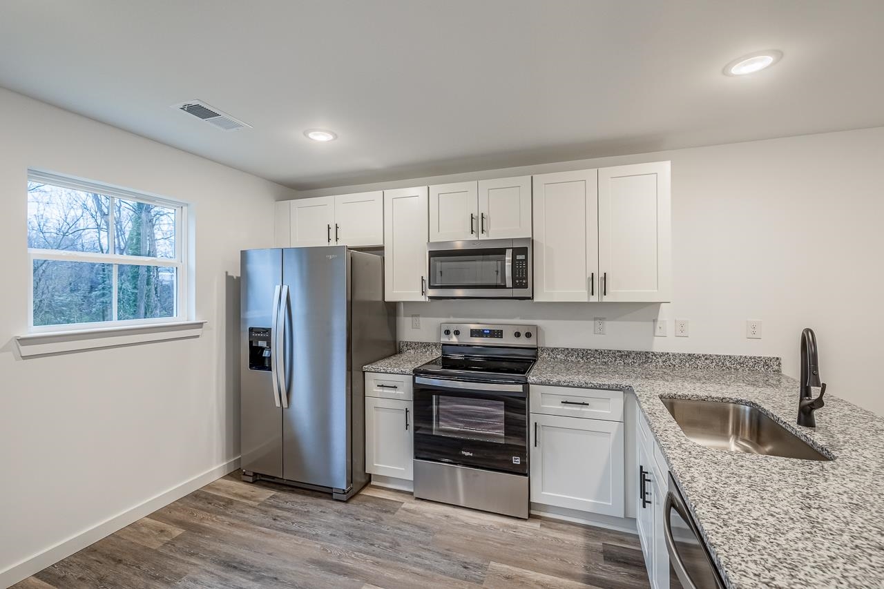 275-277 Vanderbilt Road Spartanburg, SC 29301 - Photo 9 of 42 Gallery Image 9
