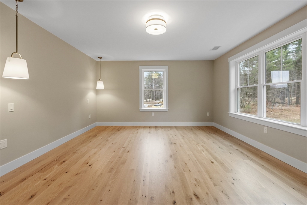 385 Green Road Bolton, MA 01740 - Photo 13 of 28