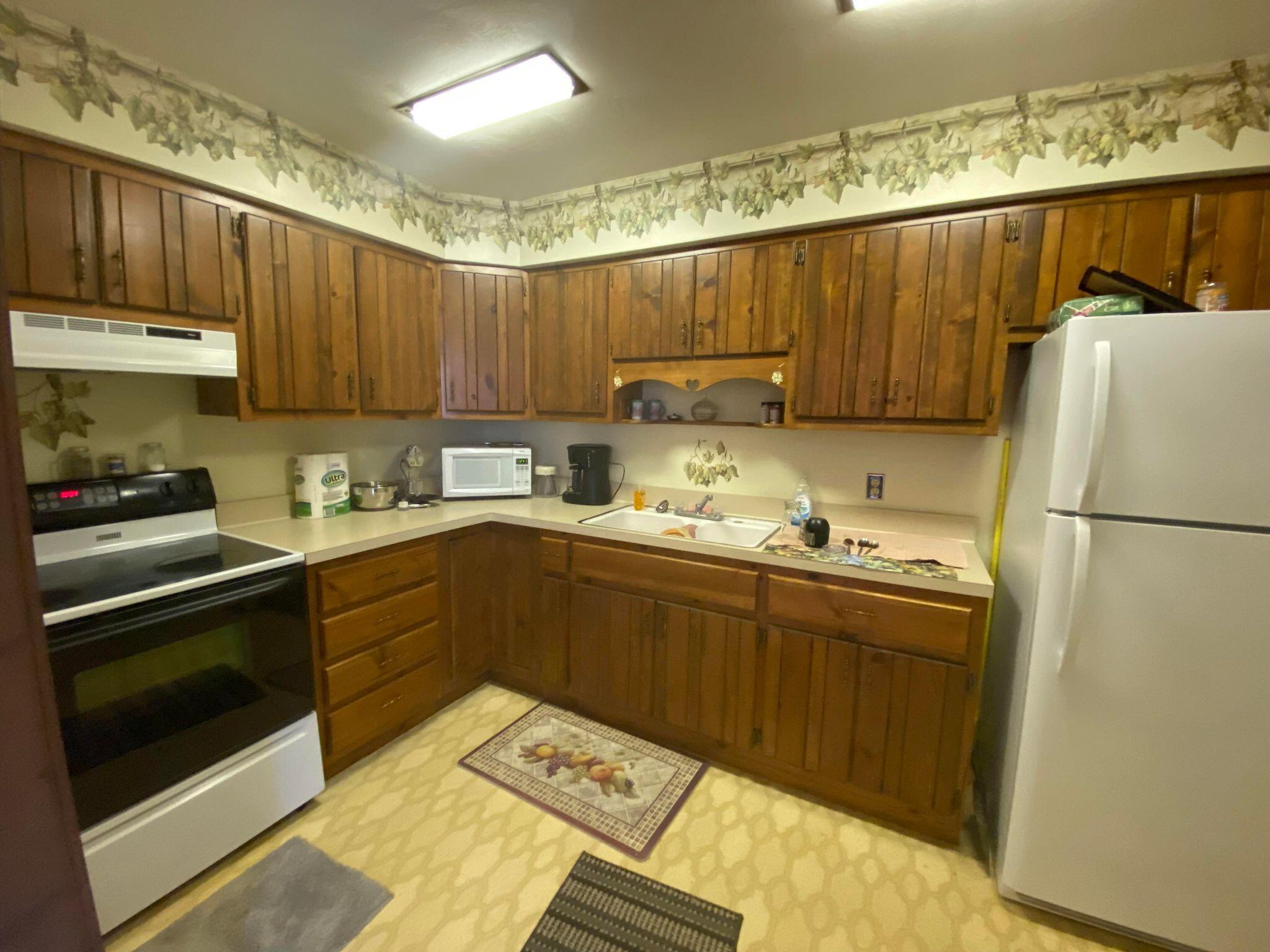 2340 Monroe Street Fairview, MI 48621 - Photo 4 of 18 Gallery Image 4