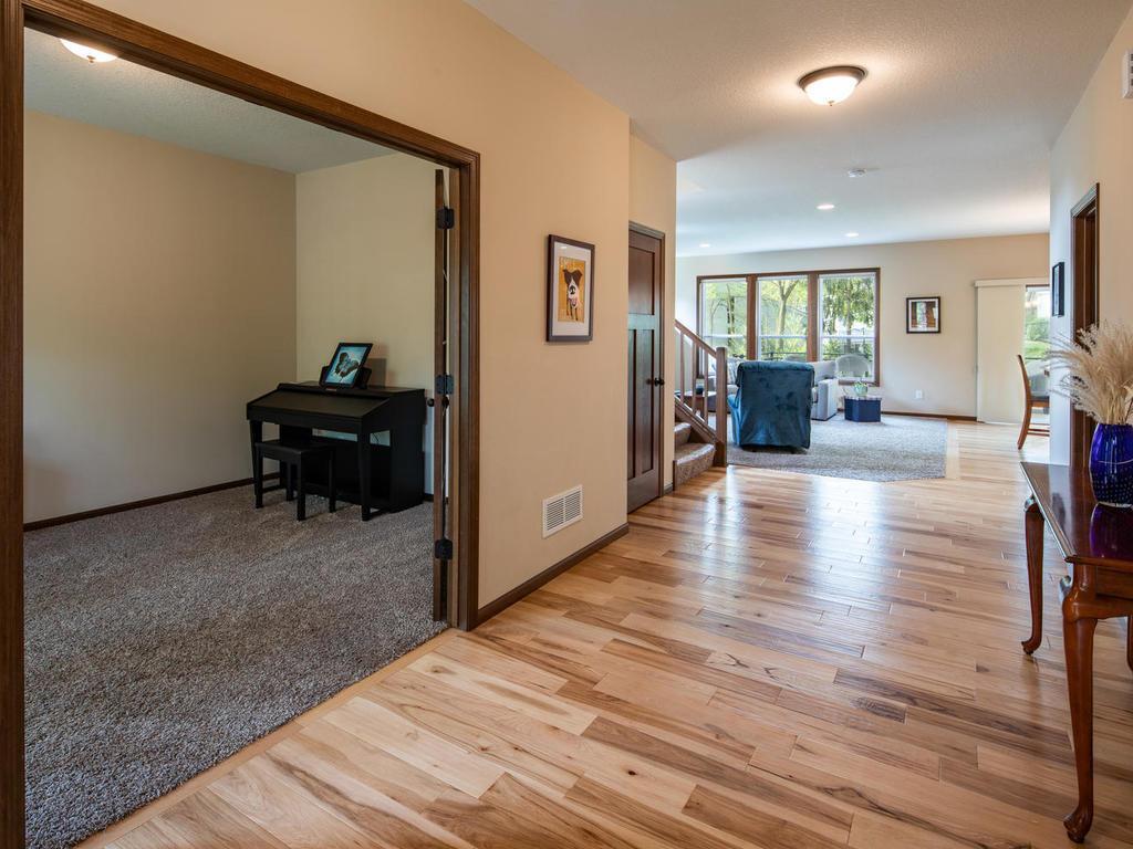 5430 Dickson Road Minnetonka, MN 55345 - Photo 3 of 24 Gallery Image 3
