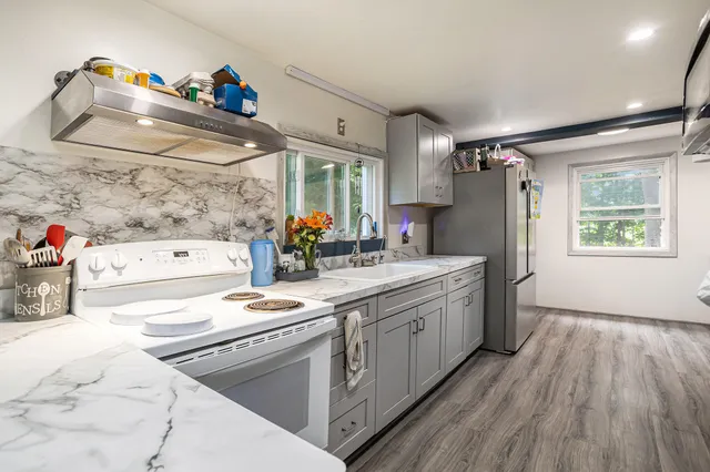 $284,900 | 26871 J Drive South, Homer, MI 49245