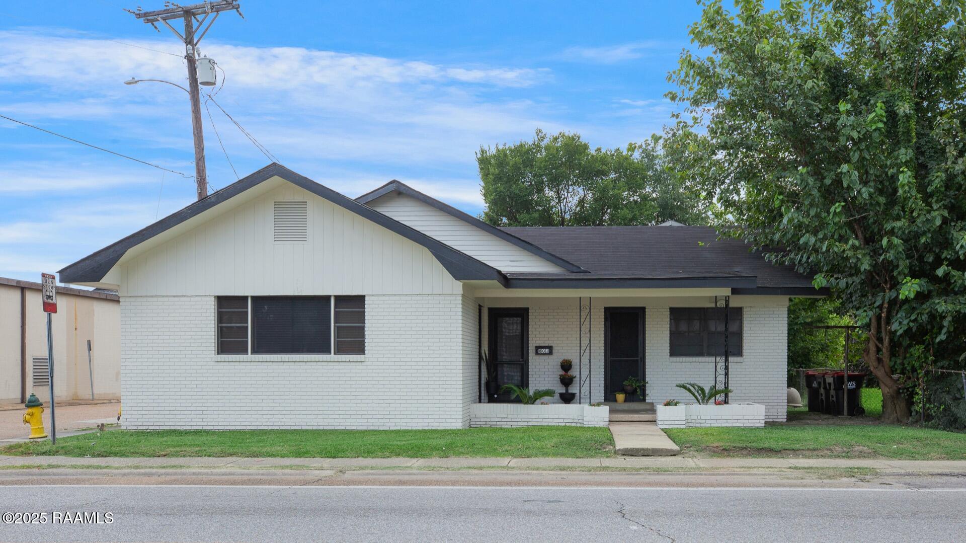 801 Cameron Street Lafayette, LA 70501 - Photo 2 of 15 801 Cameron -1