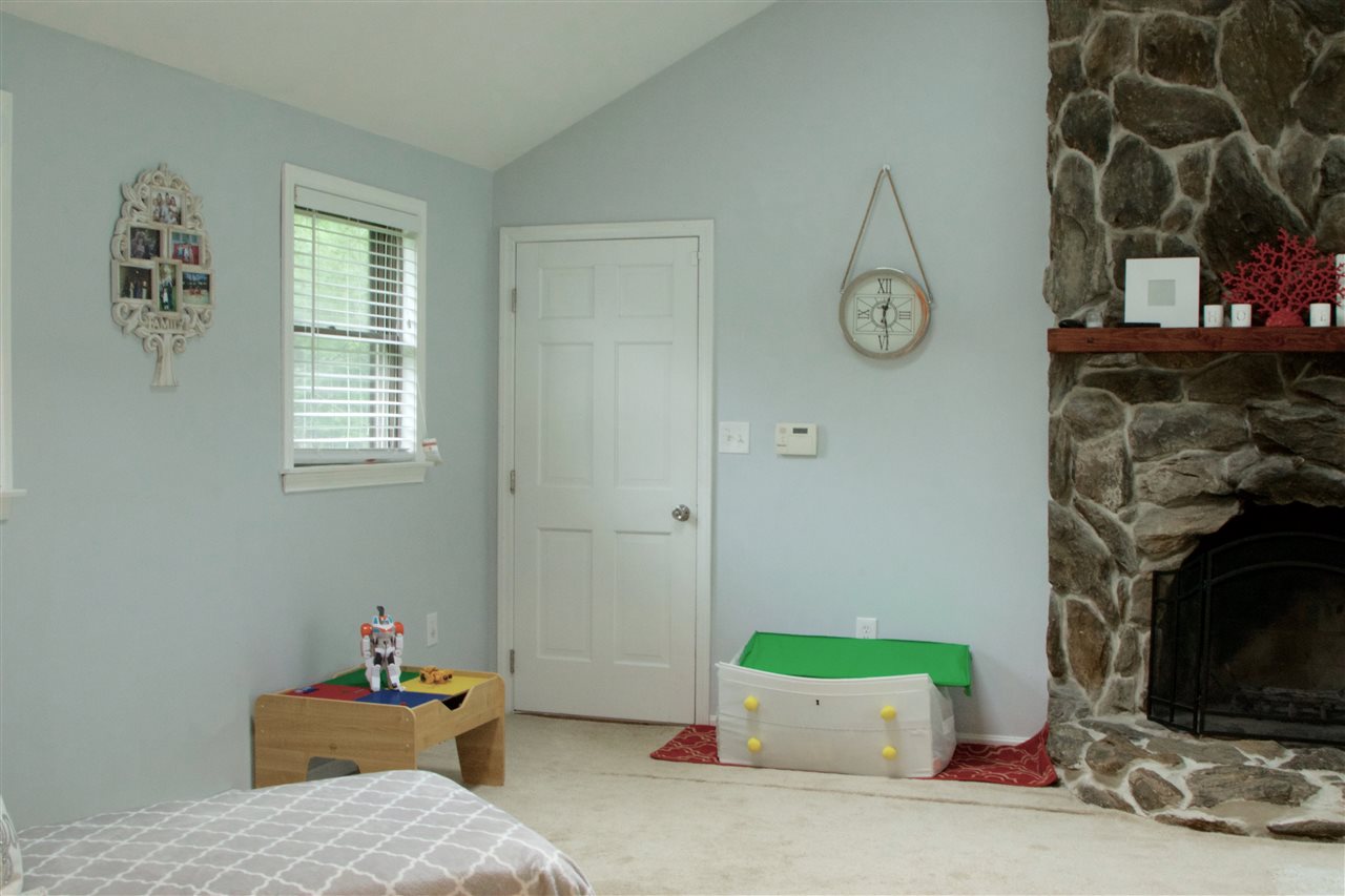 57 Haverhill Road Windham, NH 03087 - Photo 14 of 34