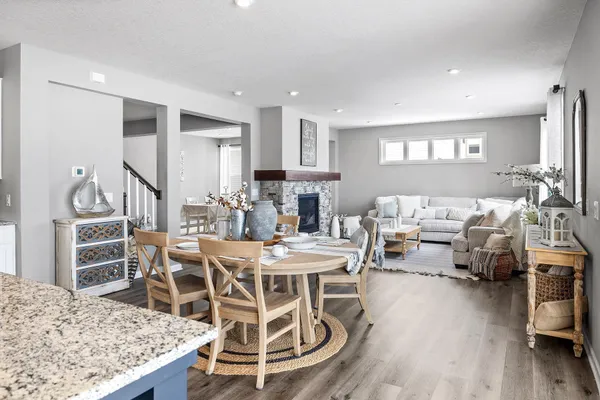 $850,000 | 145 Maple Terrace, Waconia, MN 55387