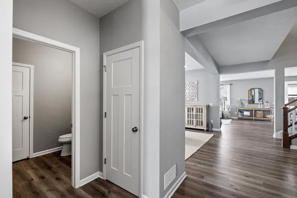 $850,000 | 145 Maple Terrace, Waconia, MN 55387