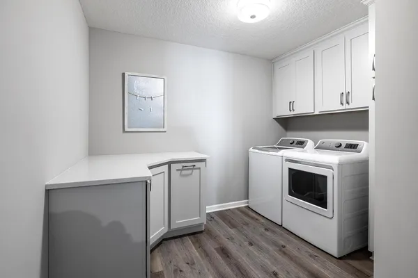 $850,000 | 145 Maple Terrace, Waconia, MN 55387