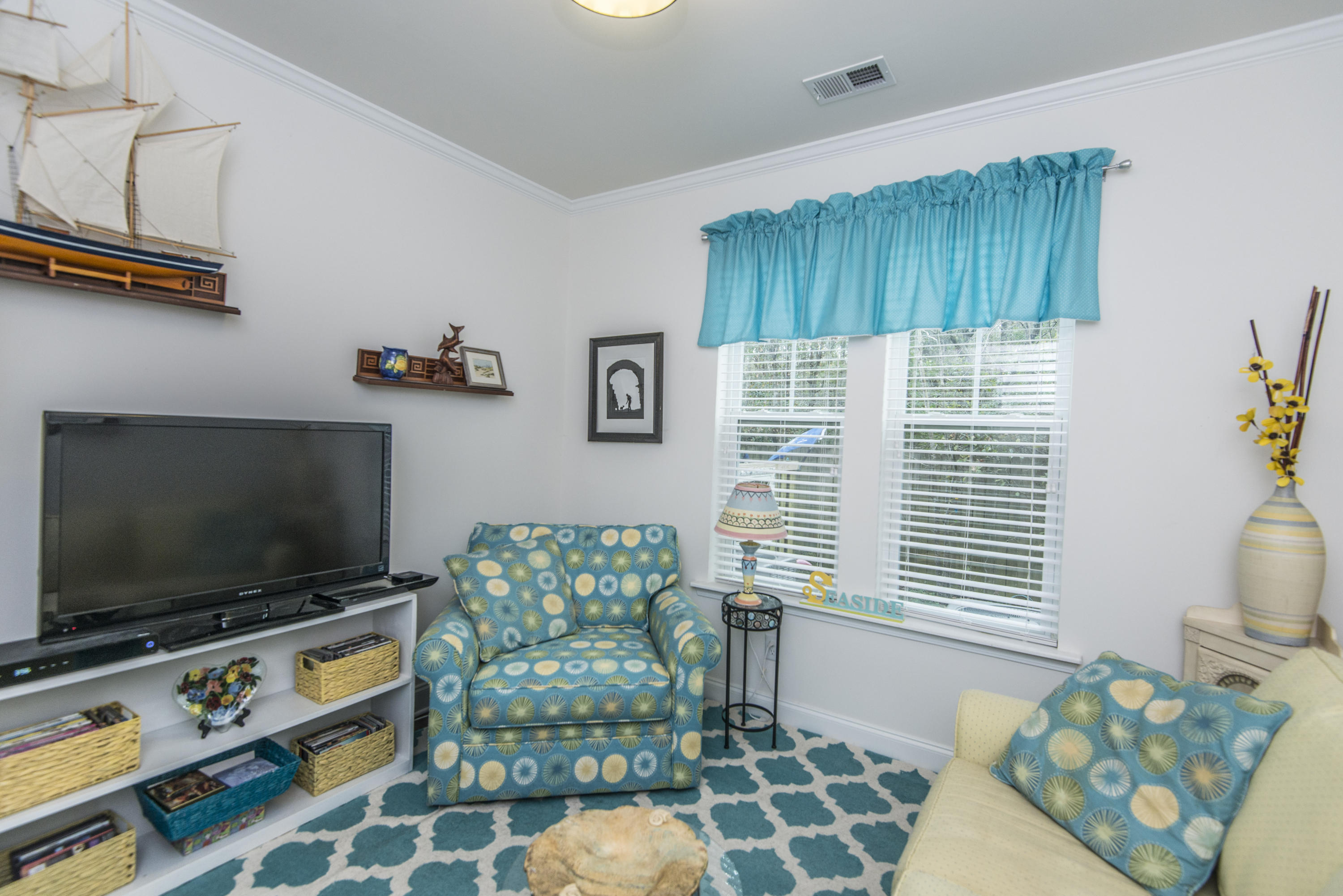 1257 Dingle Road Mount Pleasant, SC 29466 - Photo 16 of 25 _DSC4230