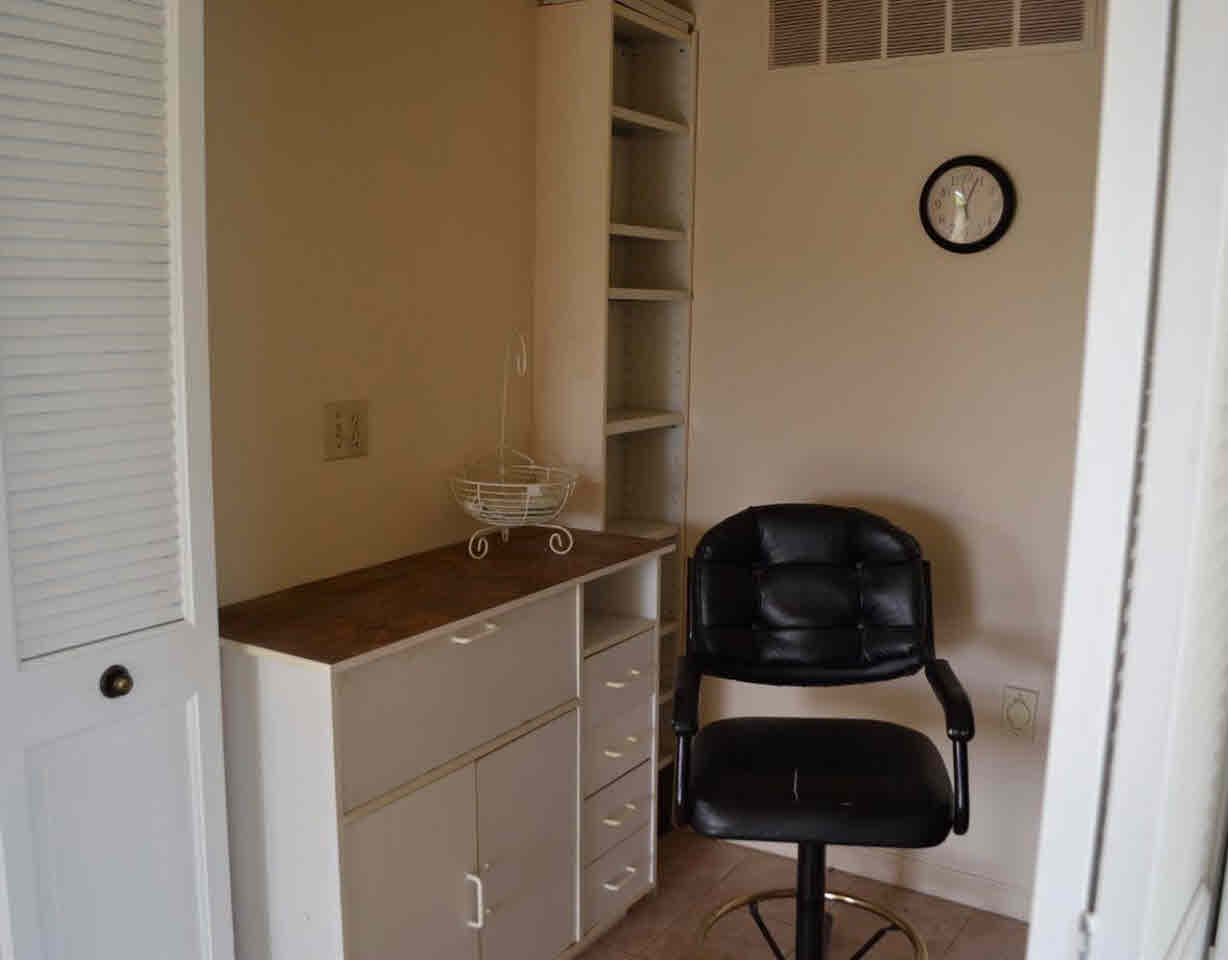 4052 East Pierson Road Flint, MI 48506 - Photo 27 of 40 21298646-27.JPG