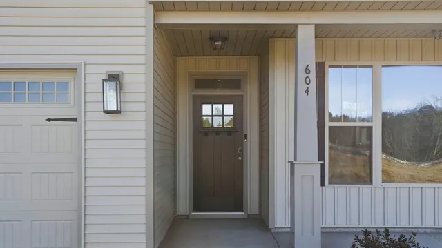 $382,500 | 604 Landseer Drive, Landrum, SC 29356