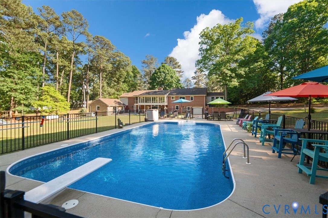 18522 Goode Lane Dinwiddie, VA 23841 - Photo 67 of 99 a view of a swimming pool with sitting area