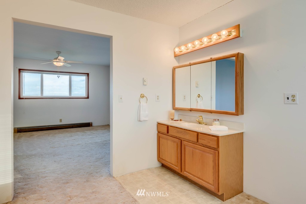 1965 Swantown Road Oak Harbor, WA 98277 - Photo 20 of 25 Gallery Image 20