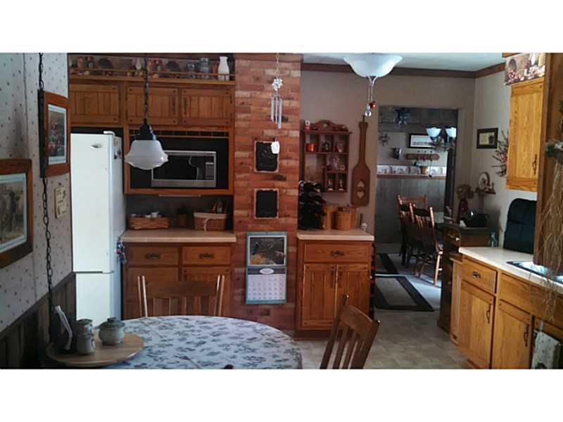 228 Glen Eden Road Rochester, PA 15074 - Photo 11 of 25 Kitchen.