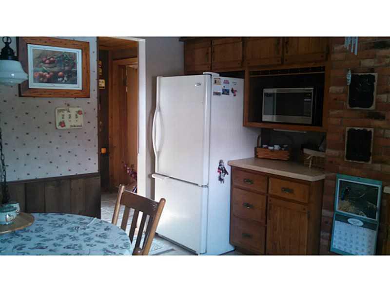 228 Glen Eden Road Rochester, PA 15074 - Photo 15 of 25 Kitchen.