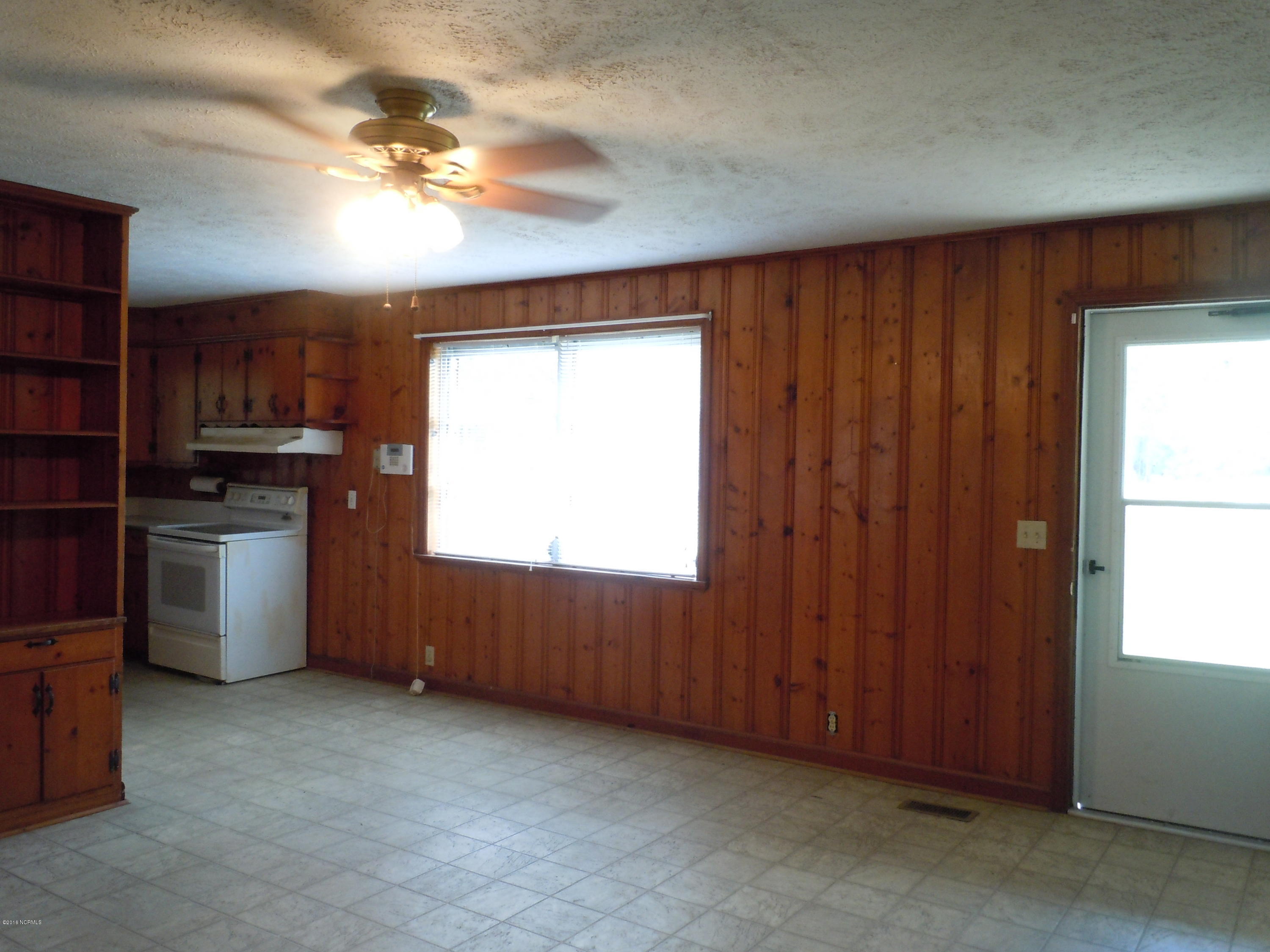 2667 Reynolds Road Tabor City, NC 28463 - Photo 25 of 31 2721 Reynolds Road, Tabor City Home for