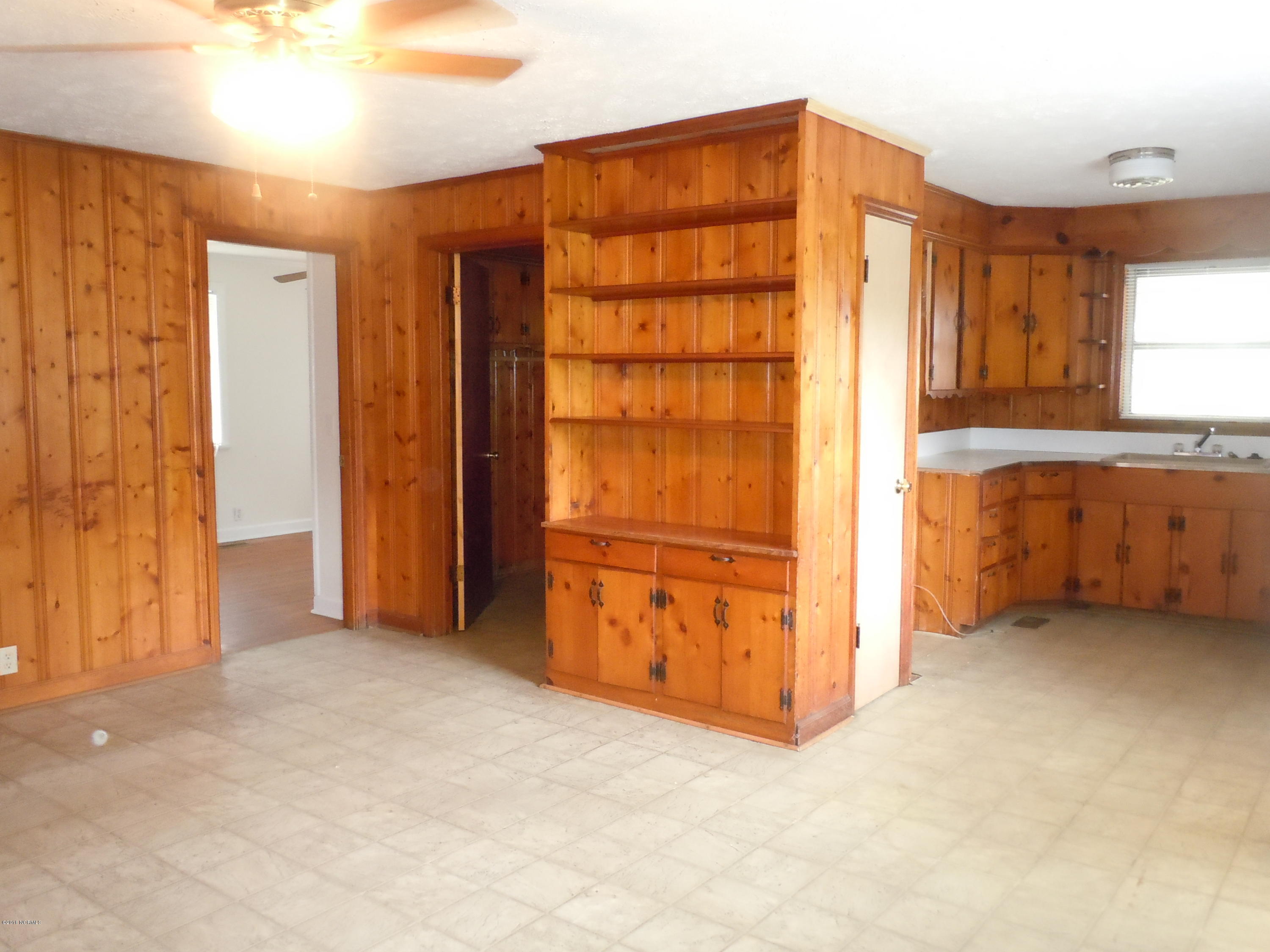 2667 Reynolds Road Tabor City, NC 28463 - Photo 7 of 31 2721 Reynolds Road, Tabor City Home for