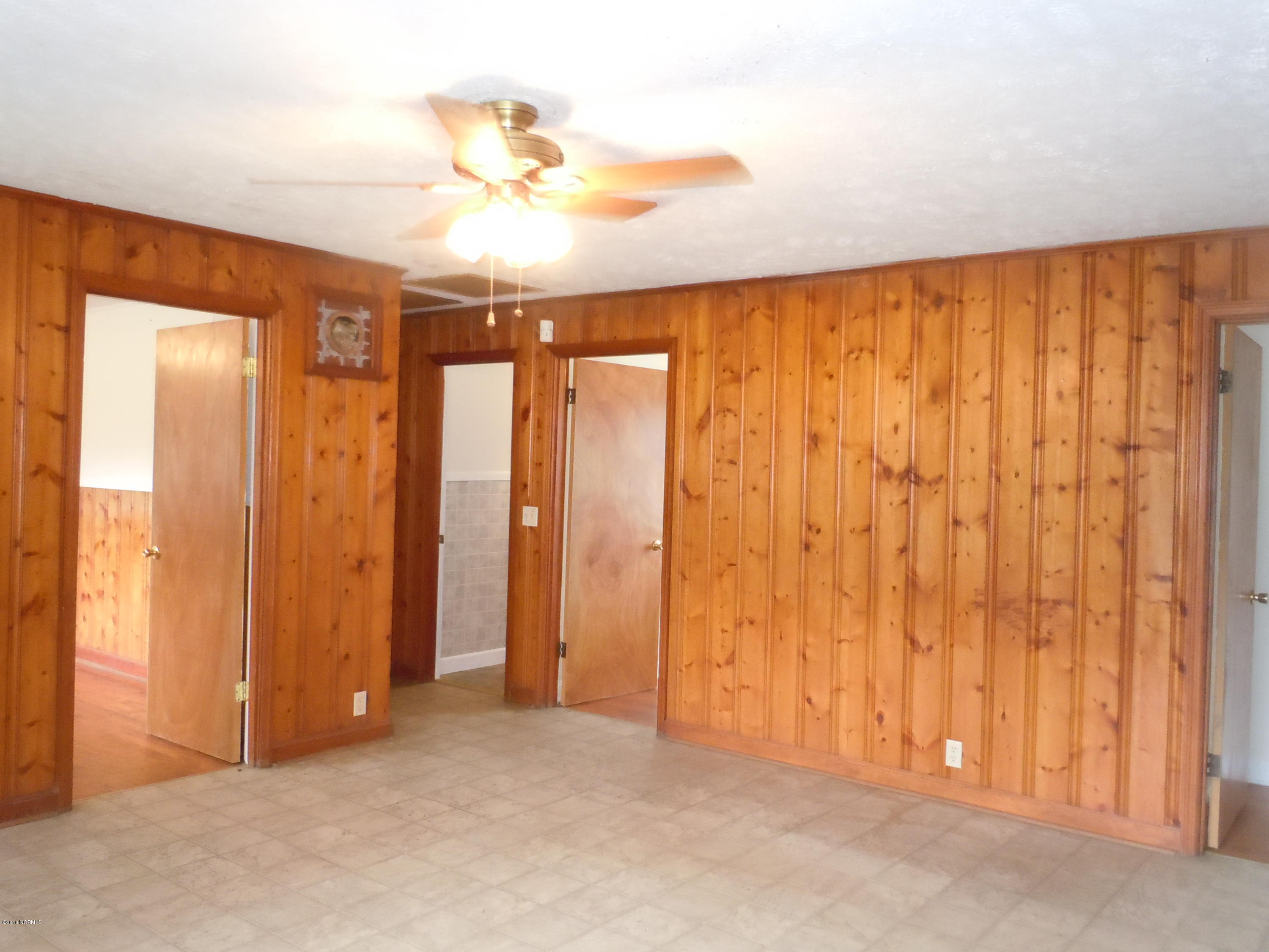 2667 Reynolds Road Tabor City, NC 28463 - Photo 10 of 31 2721 Reynolds Road, Tabor City Home for