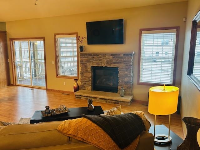 306 Lindsay Way Cottage Grove, WI 53527 - Photo 6 of 16