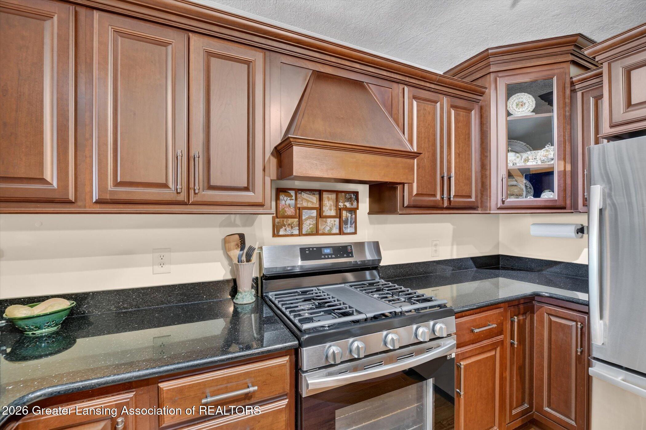 6227 West Reynolds Road Haslett, MI 48840 - Photo 23 of 92 21-6227-W-Reynolds-Rd-WindowStill-Photog