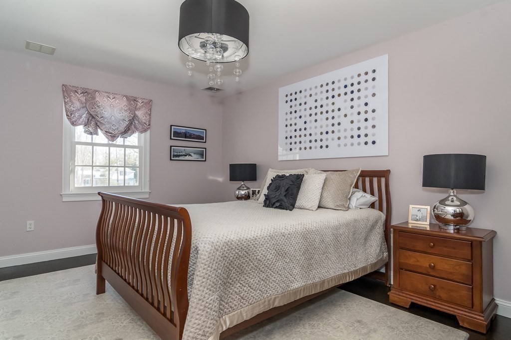 81 Monadnock Road Wellesley, MA 02481 - Photo 17 of 22