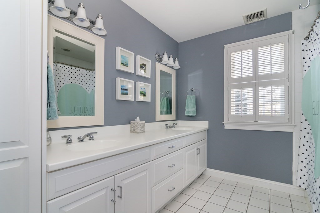 81 Monadnock Road Wellesley, MA 02481 - Photo 20 of 22
