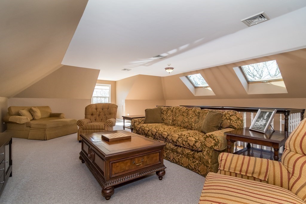 81 Monadnock Road Wellesley, MA 02481 - Photo 21 of 22