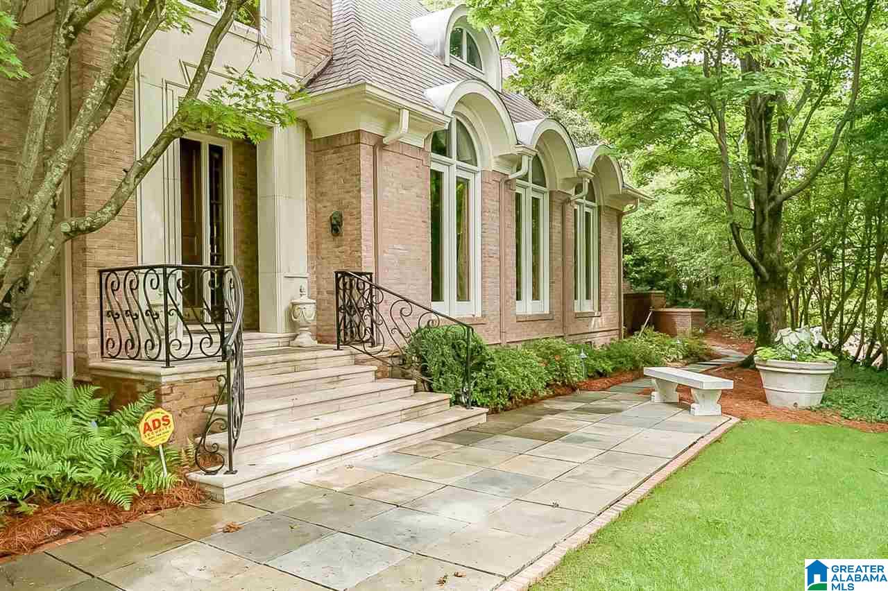 3240 Rockledge Road Birmingham, AL 35213 - Photo 1 of 50