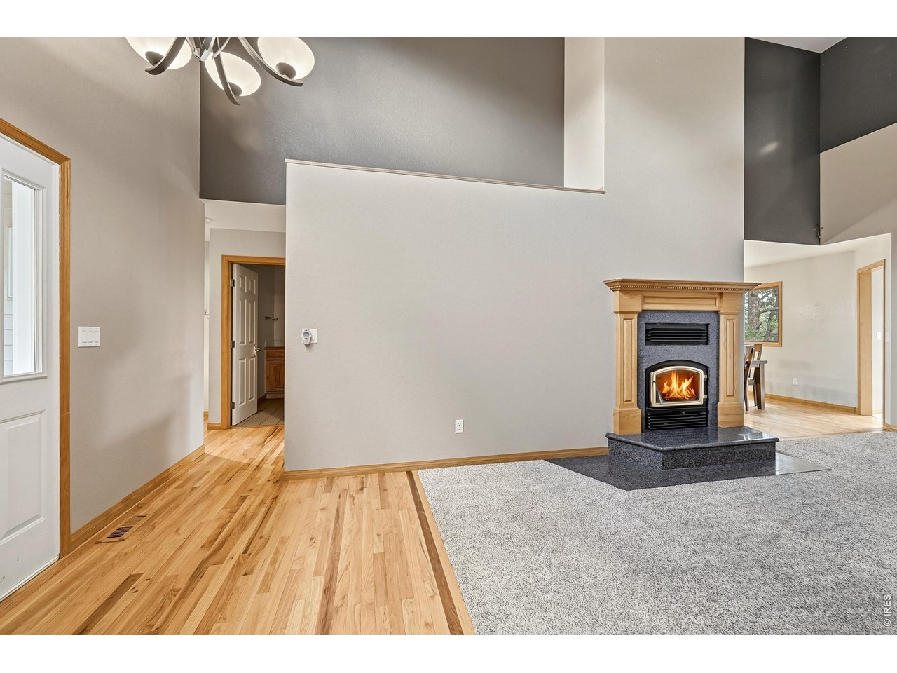 256 Choctaw Road Lyons, CO 80540 - Photo 10 of 50 a view of livingroom with fireplace