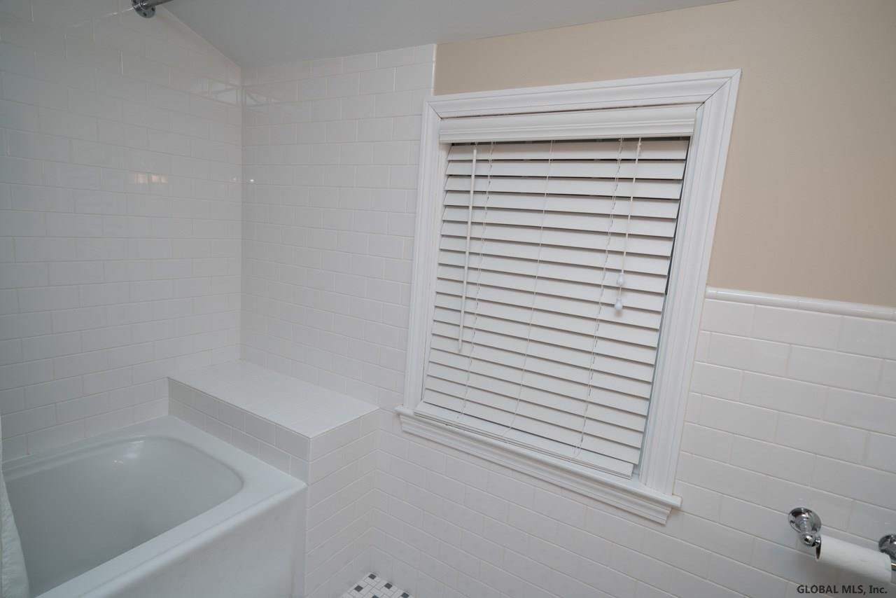 2383 Algonquin Road Niskayuna, NY 12309 - Photo 15 of 24 Photo 15