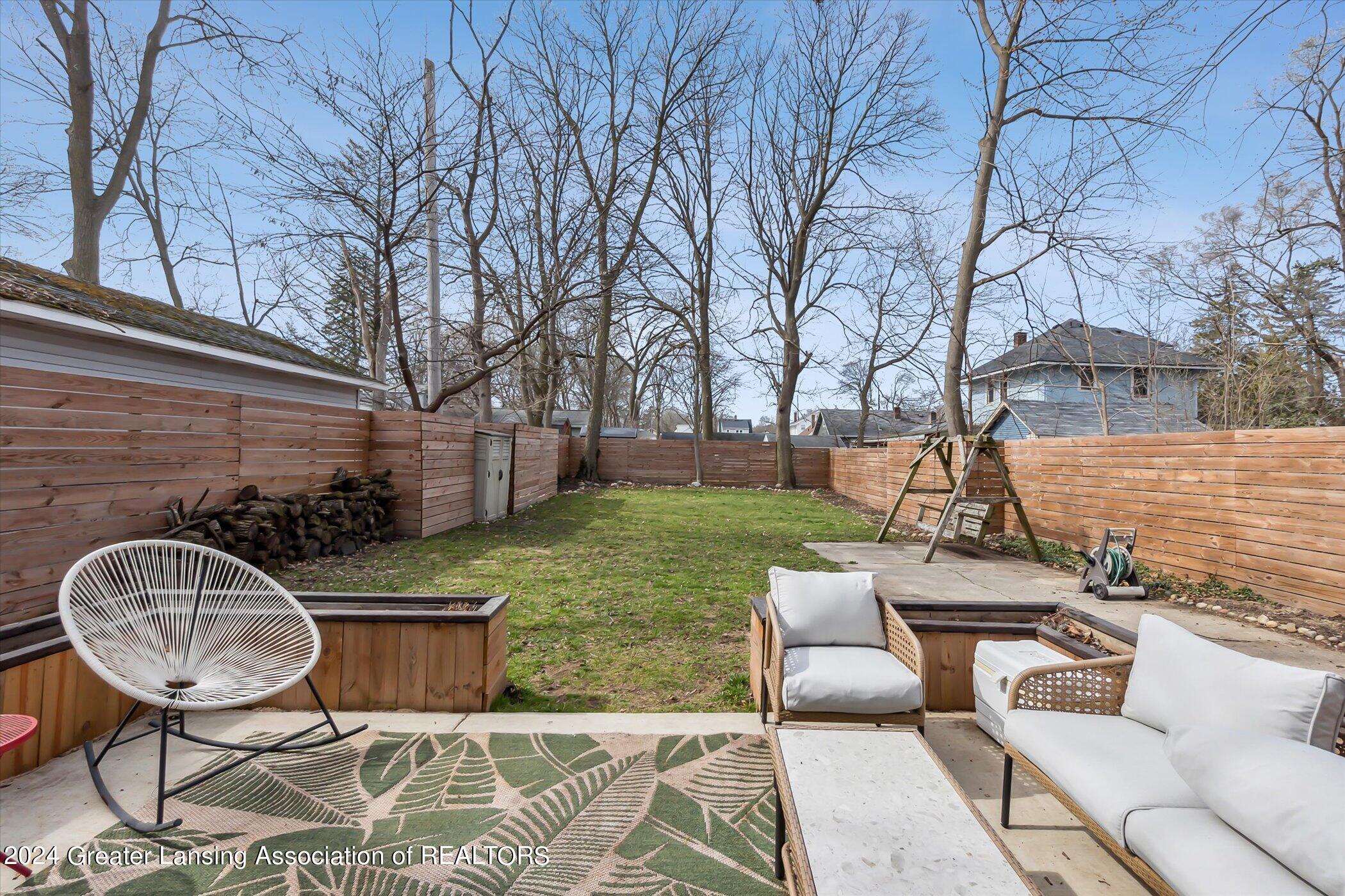 2106 South Rundle Avenue Lansing, MI 48910 - Photo 32 of 40 35-2106-S-Rundle-Ave-Lansing-MI-48910-Wi