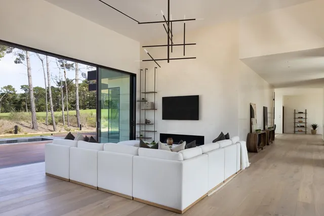 $11,900,000 | 31 Poppy Lane, Pebble Beach, CA 93953