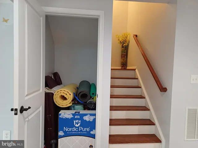 $4,500 | 25501 Emerson Oaks Drive, Aldie, VA 20105