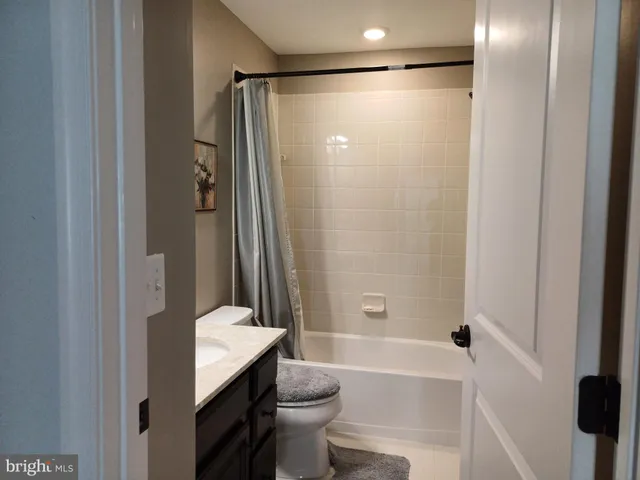 $4,500 | 25501 Emerson Oaks Drive, Aldie, VA 20105