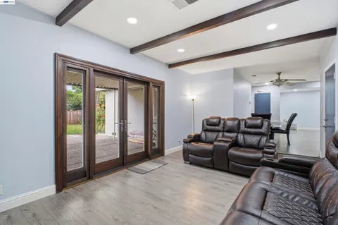 $1,300,000 | 32252 Valiant Way, Union City, CA 94587