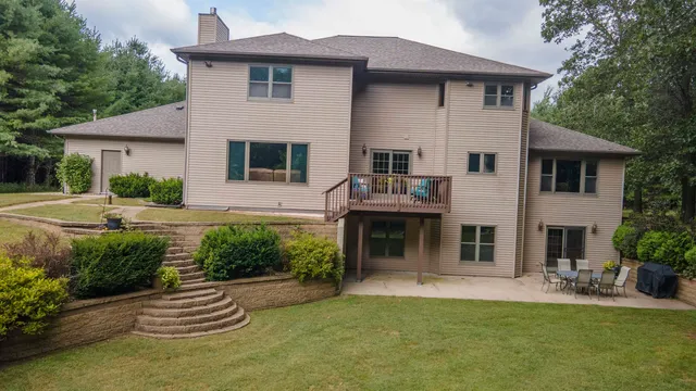 $599,900 | 703 Sandy Pines Court, Redgranite, WI 54970