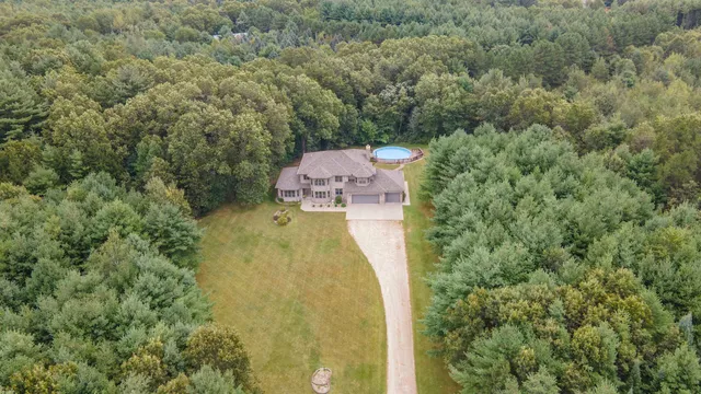 $599,900 | 703 Sandy Pines Court, Redgranite, WI 54970