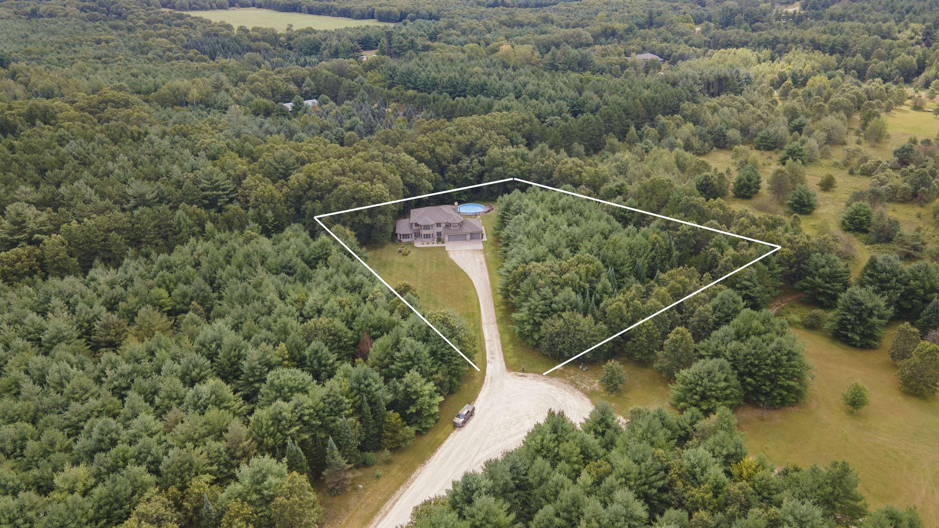 703 Sandy Pines Court Redgranite, WI 54970 - Photo 15 of 51