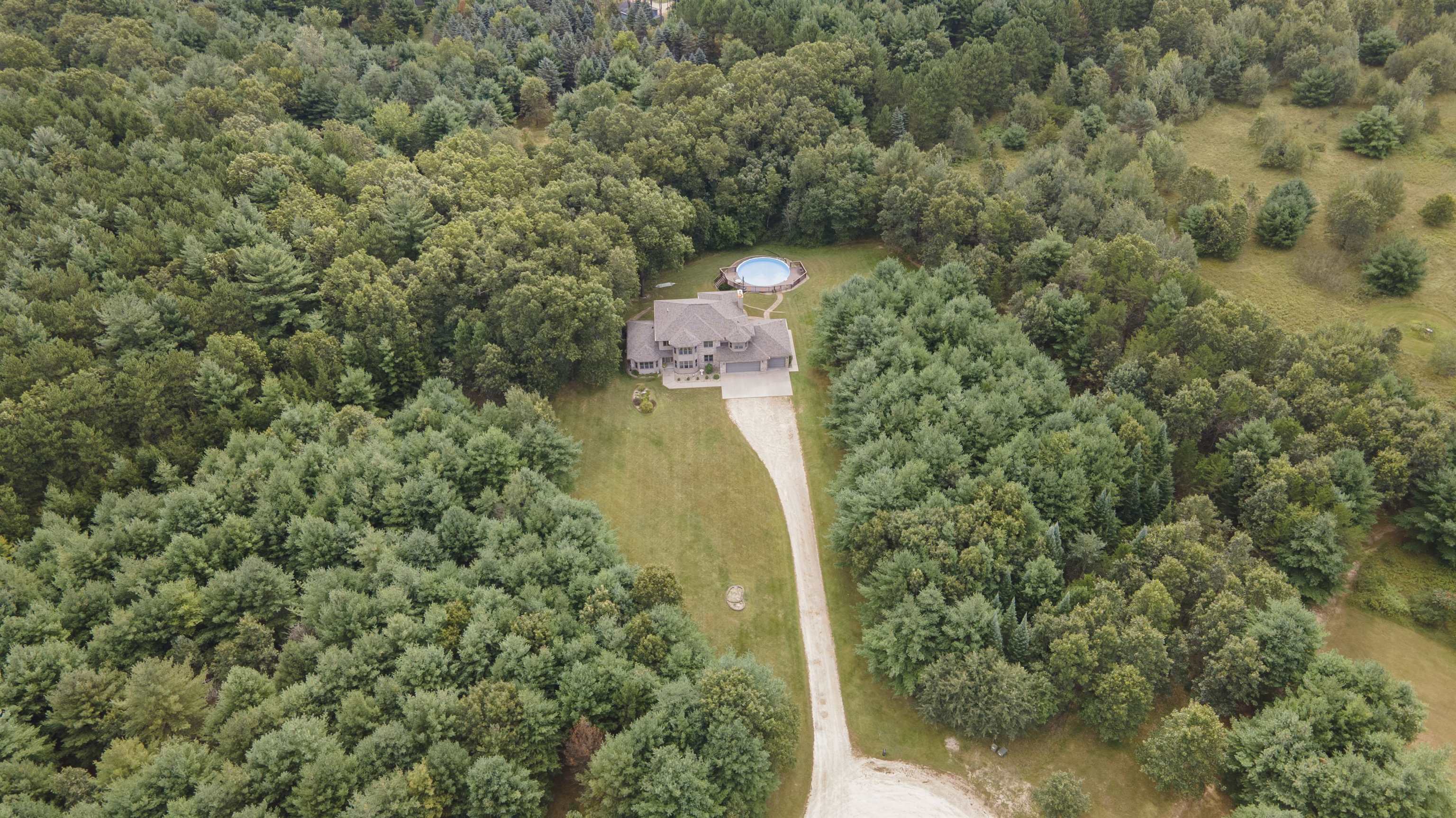 703 Sandy Pines Court Redgranite, WI 54970 - Photo 17 of 51