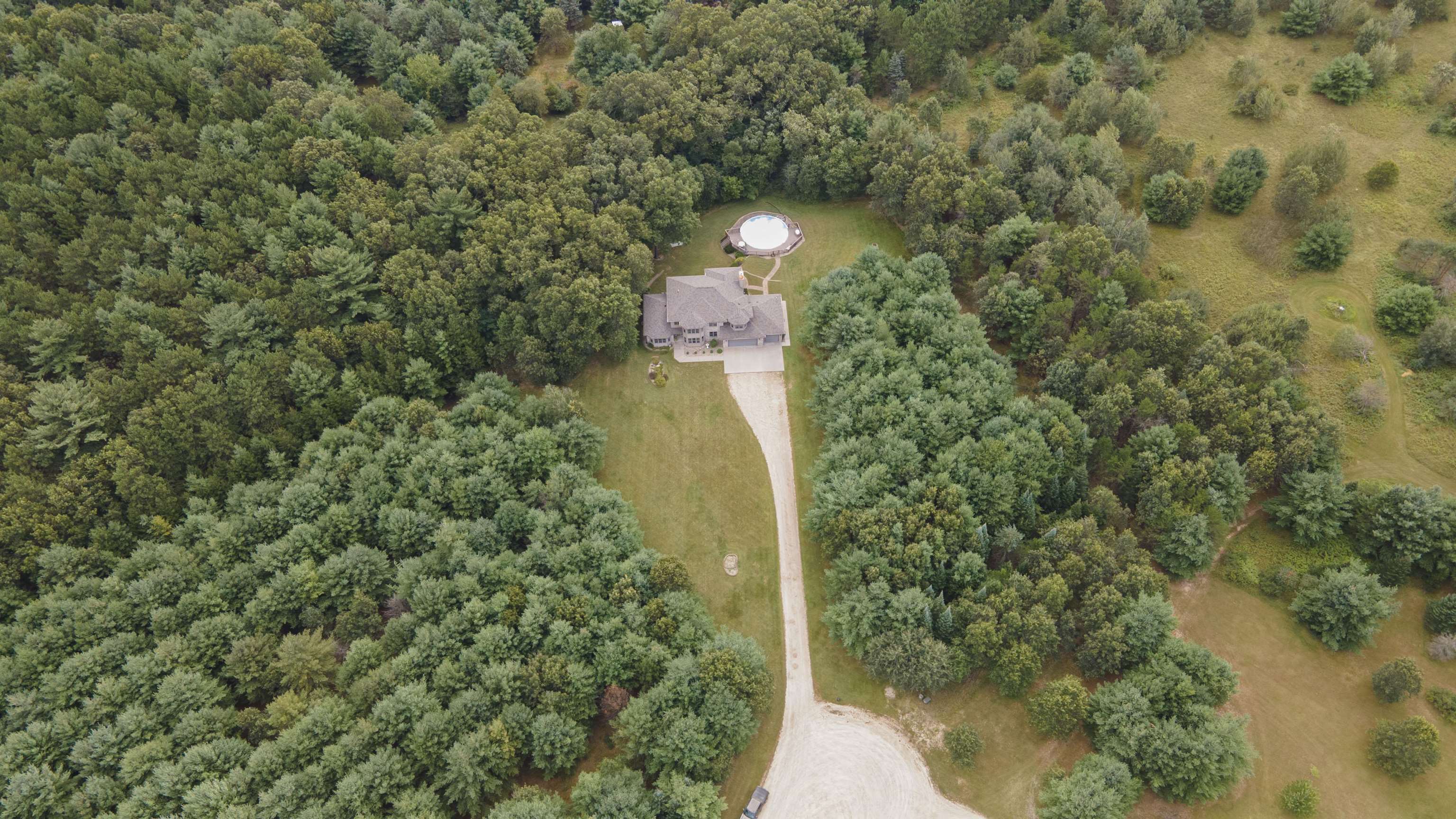 703 Sandy Pines Court Redgranite, WI 54970 - Photo 18 of 51