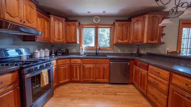 $599,900 | 703 Sandy Pines Court, Redgranite, WI 54970