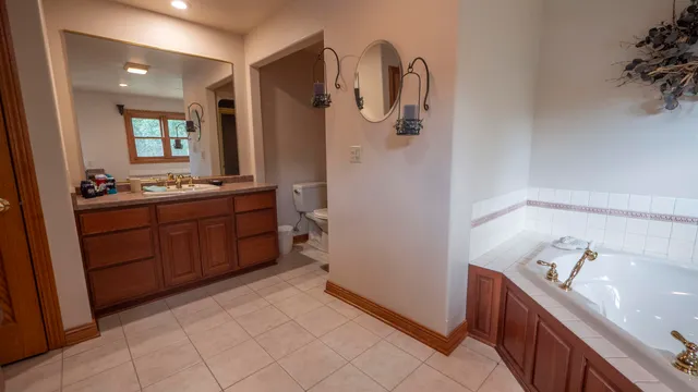 $599,900 | 703 Sandy Pines Court, Redgranite, WI 54970