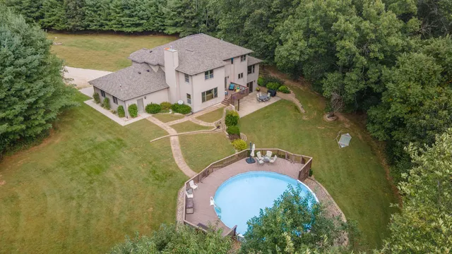 $599,900 | 703 Sandy Pines Court, Redgranite, WI 54970